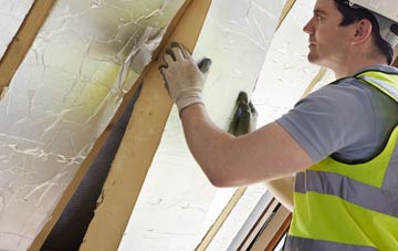 Angle loft insulation
